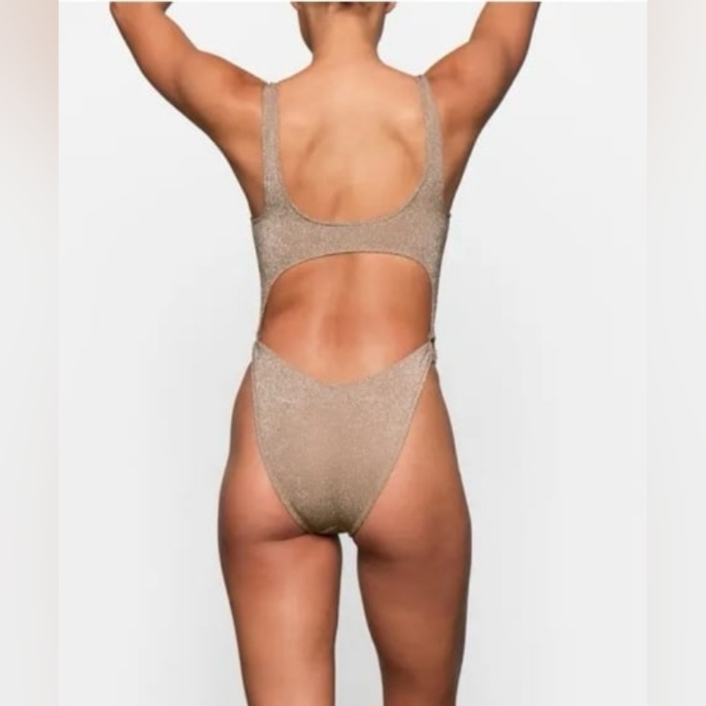 NWT SKIMS Glitter Cut Monokini - Picture 3 of 4